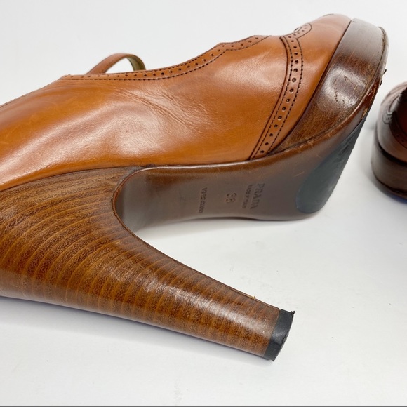 Prada Vintage Cognac Classic Almond Toe Platform - Picture 11 of 12